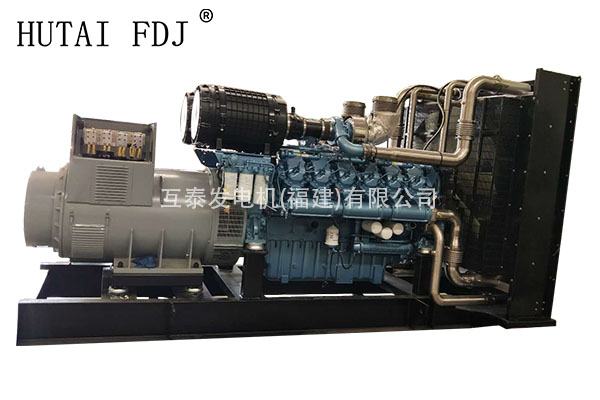 640KW濰柴發(fā)電機 800KVA濰柴動力柴油發(fā)電機組 12M26D792E200